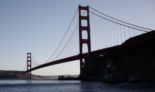 Photo of the Golden Gate Bridge (public domain)
